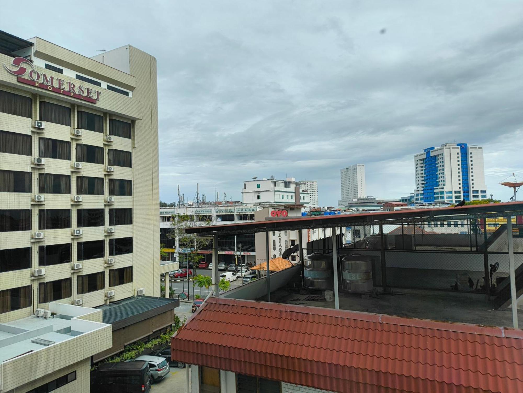 101 Hotel Miri Exterior foto